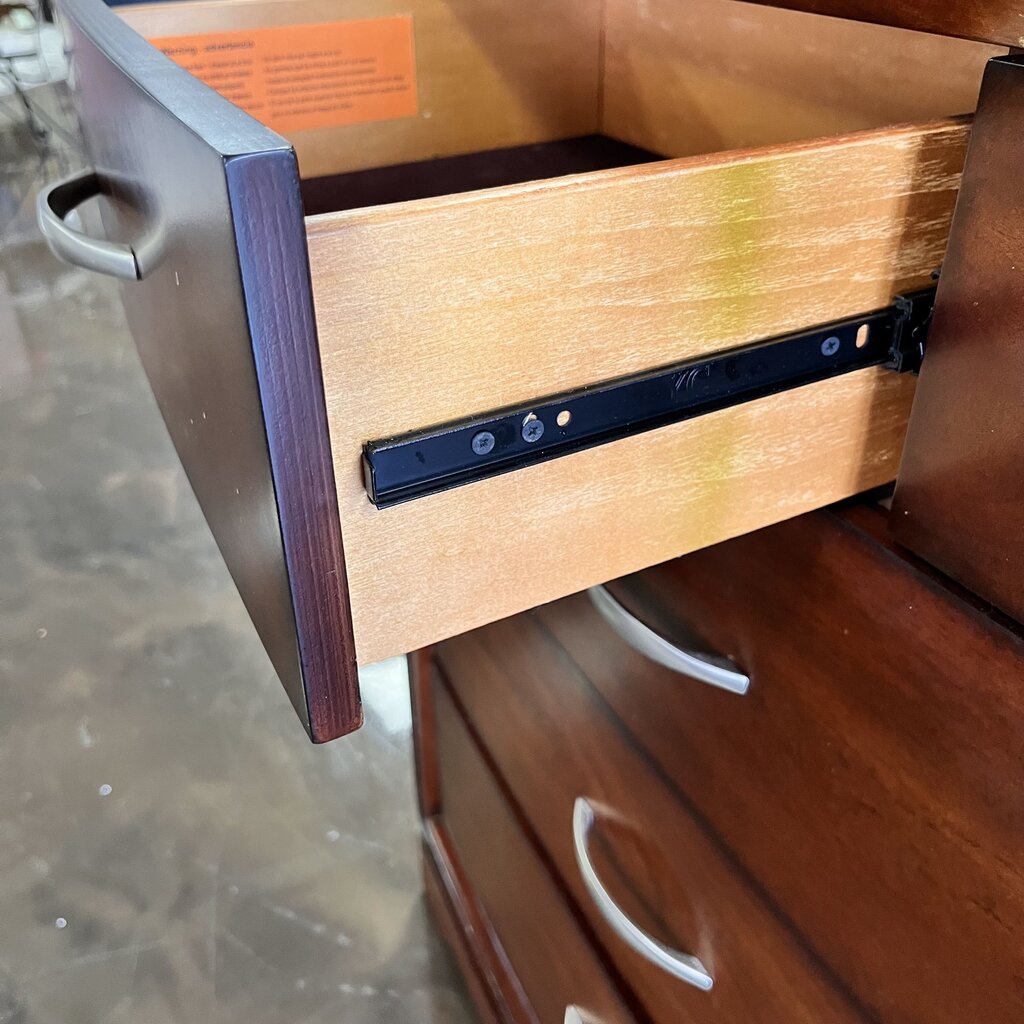 Orig Price $1600 - Dresser w/ Mirror