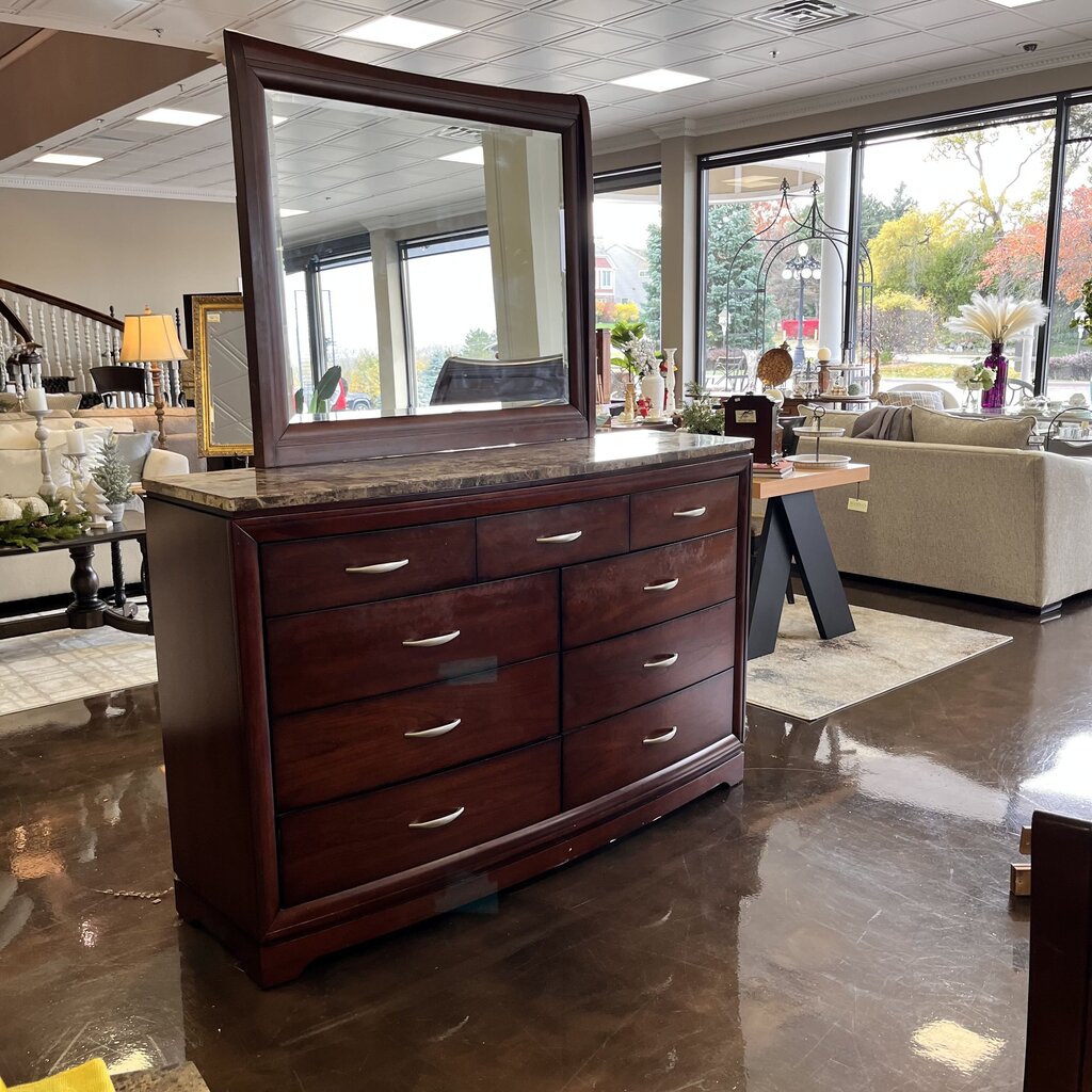 Orig Price $1600 - Dresser w/ Mirror