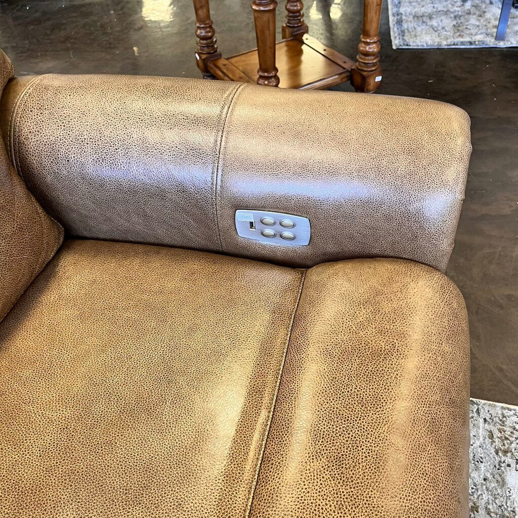 Orig Price $10400 - Leather sectional w/ Power Reclining Ends