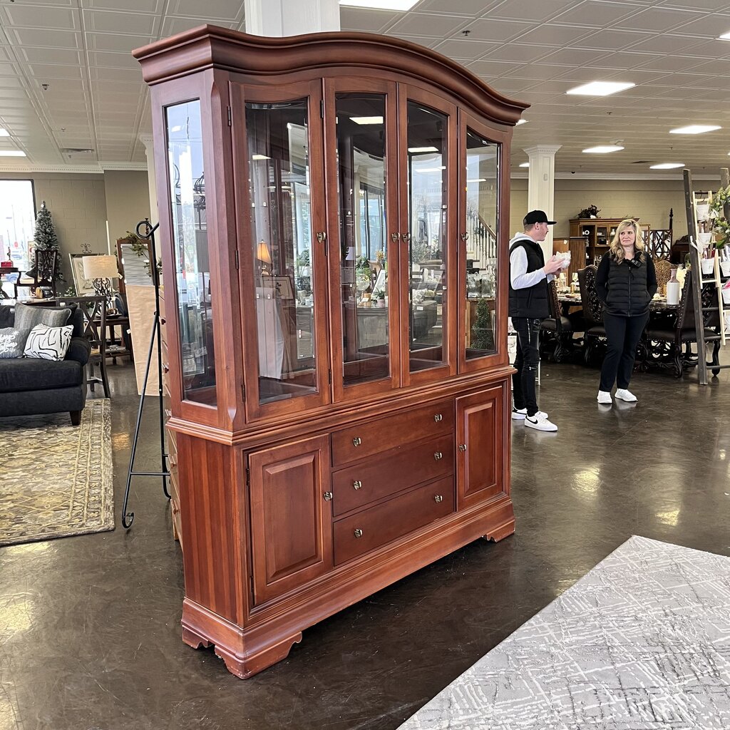 China Cabinet w/ Light