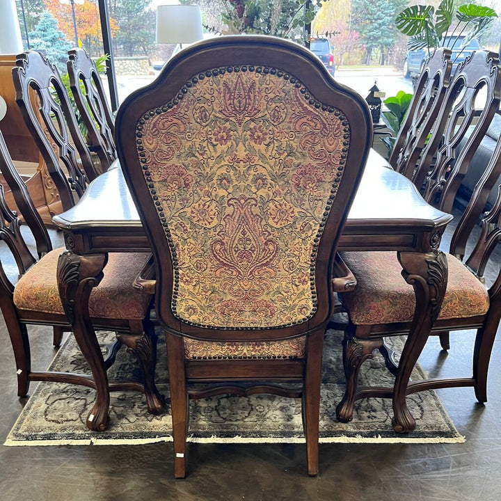 Orig Price $2960 - Dining Table w/ 8 Chairs & 2 Leaves