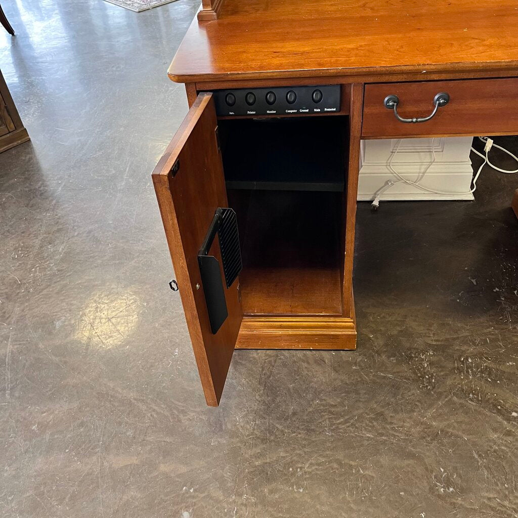 Desk w/ Hutch - Acosta's Home