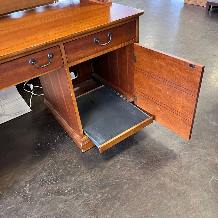 Desk w/ Hutch - Acosta's Home