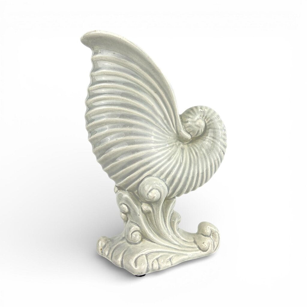 Conch Shell Vase R321 - Acosta's Home