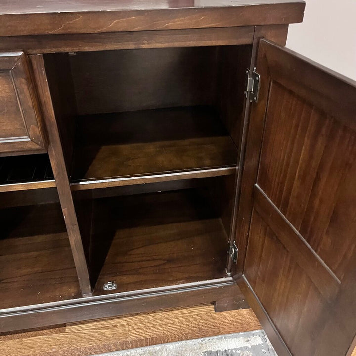 Buffet - Acosta's Home