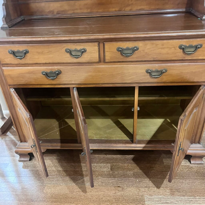 Buffet w/ Hutch - Acosta's Home