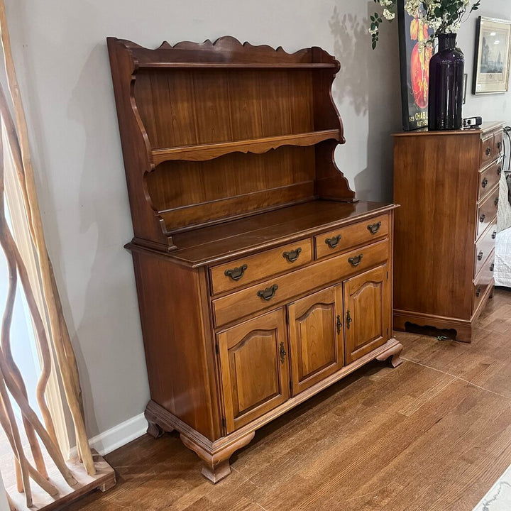 Buffet w/ Hutch - Acosta's Home