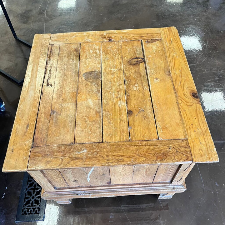 End table w/ Storage - Acosta's Home