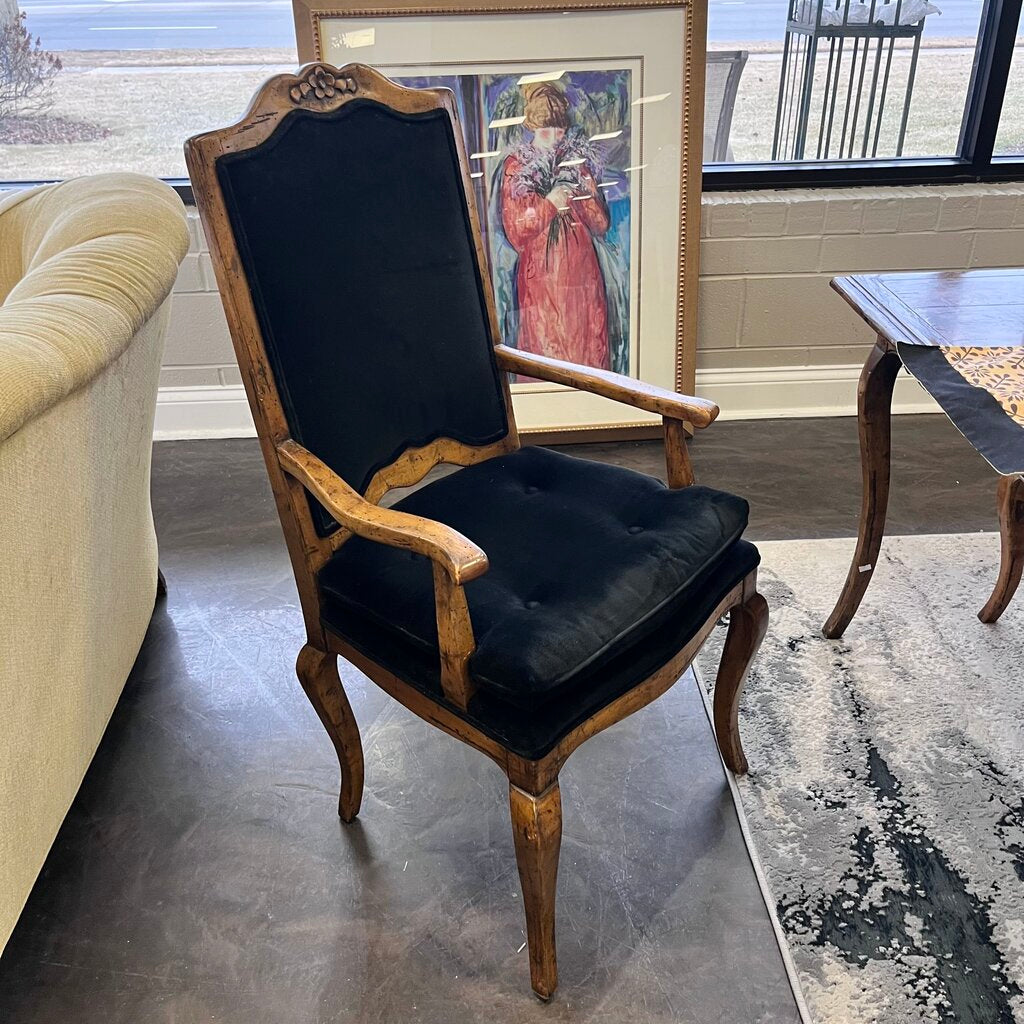 Dining Table w/ 6 Chairs - Acosta's Home