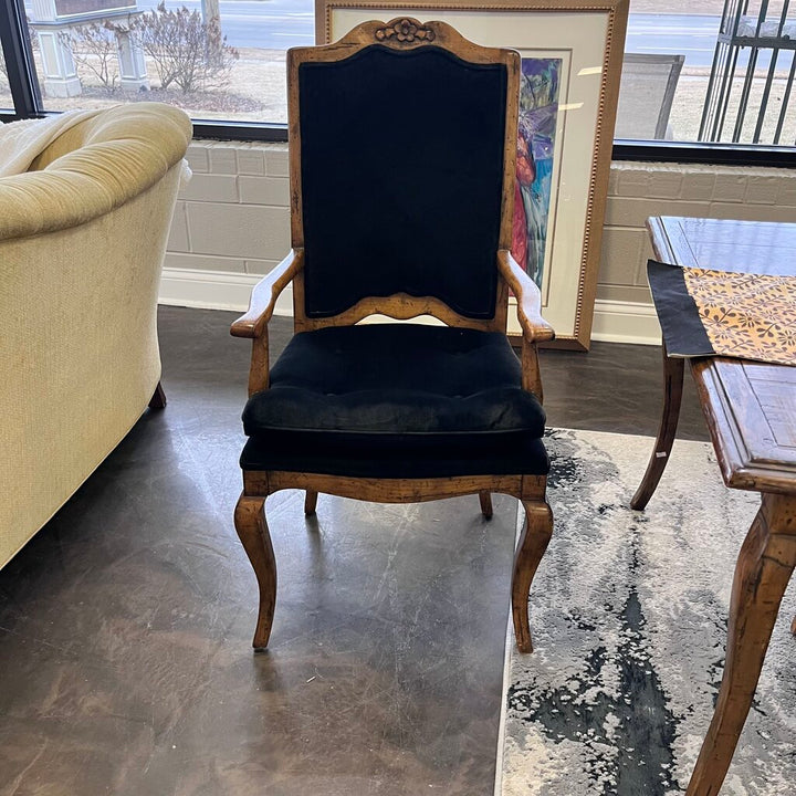 Dining Table w/ 6 Chairs - Acosta's Home