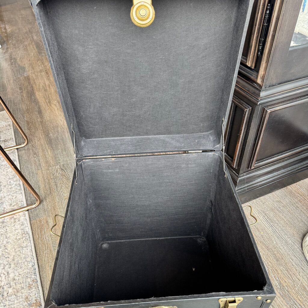 Large Lidded Trunk - Acosta's Home