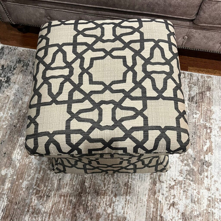 Orig Price $900 - Ottoman - Acosta's Home