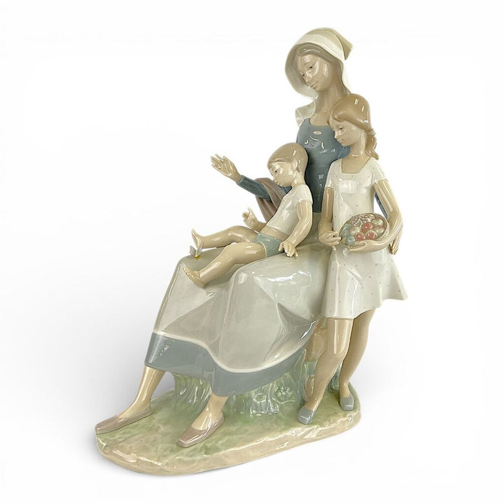 Mother w/ Children #4864 - Acosta's Home