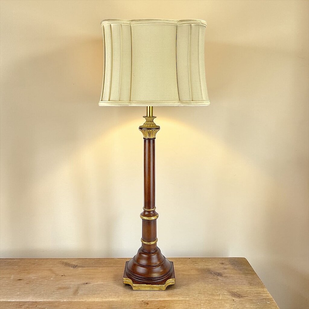 Brass Clover Table Lamp - Acosta's Home