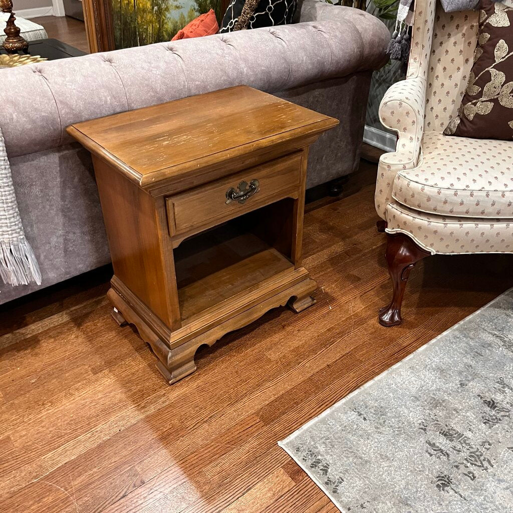 Vintage Night Stand w/ Drawer