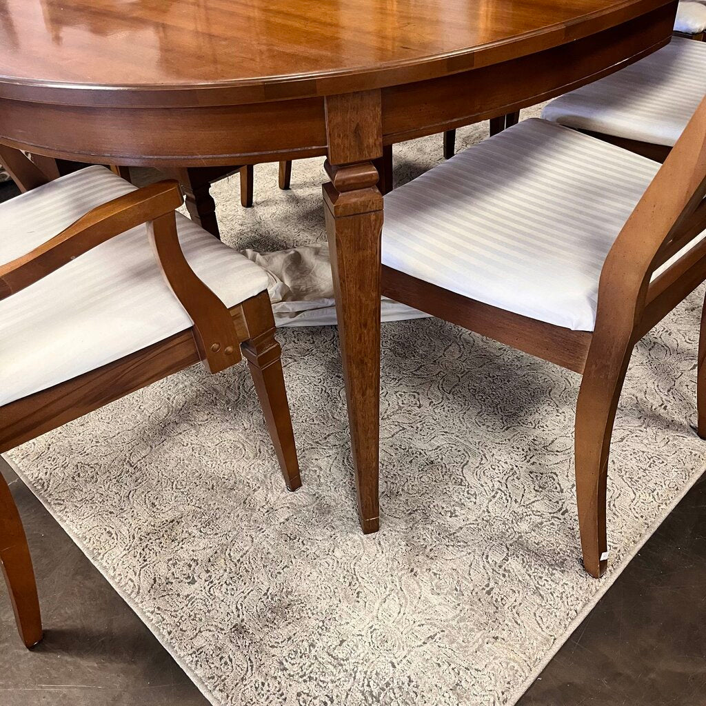 Dining Table w/ Chairs & 2 Leaves
