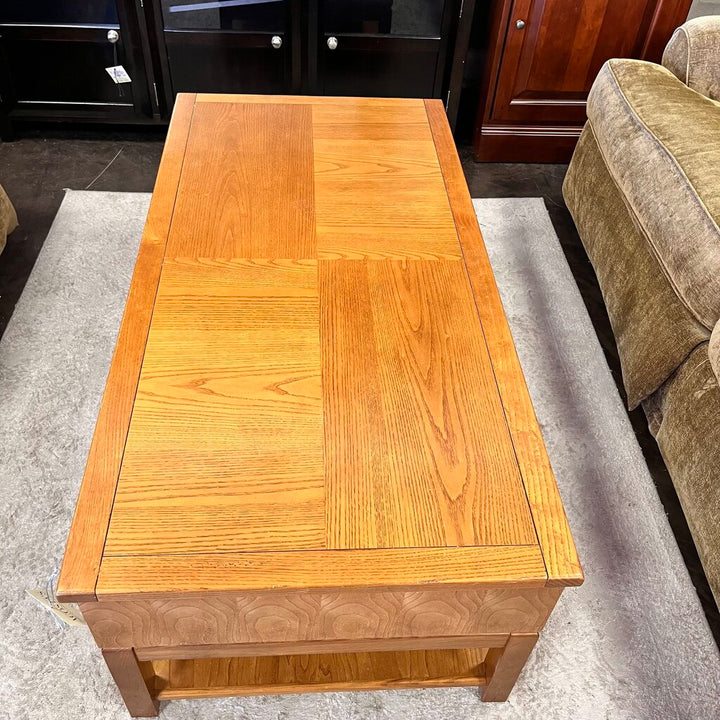 Cocktail Table w/ 2 Drawers