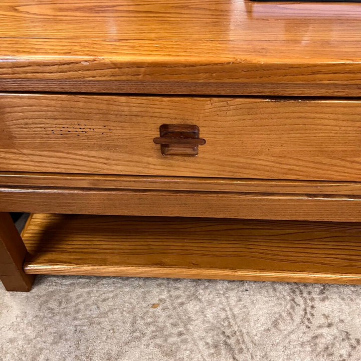 Cocktail Table w/ 2 Drawers