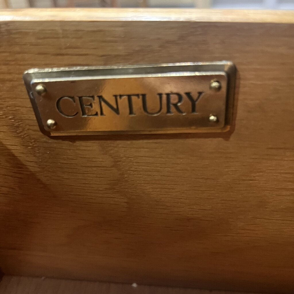 Bachelor's Chest