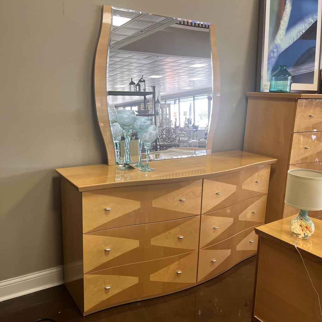 Orig Price $6500 - 7 Piece Contemporary Queen Bedroom Set