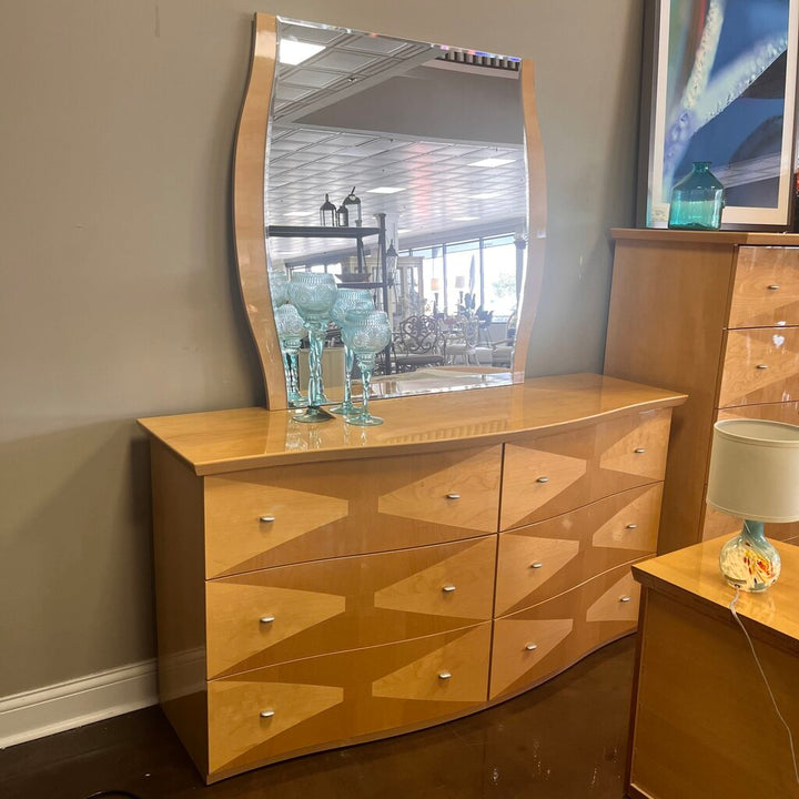 Orig Price $6500 - 7 Piece Contemporary Queen Bedroom Set