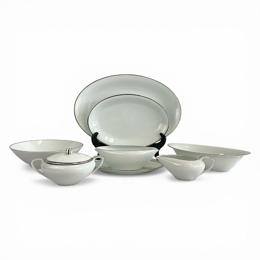 7 Piece Place Settings Service for 10 - Silverdale