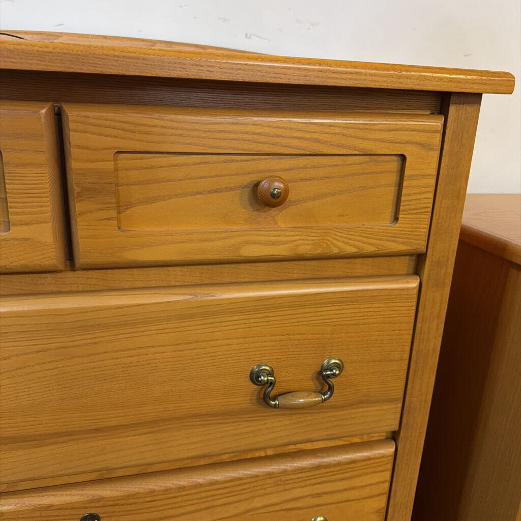 DaVinci Kalani Dresser
