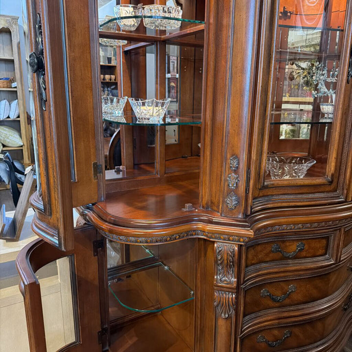 Versailles Lighted China Cabinet