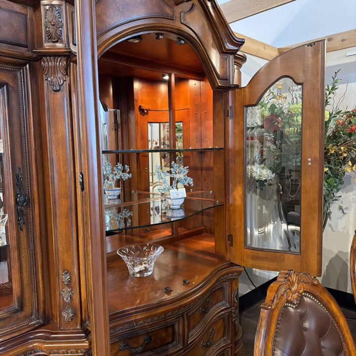 Versailles Lighted China Cabinet