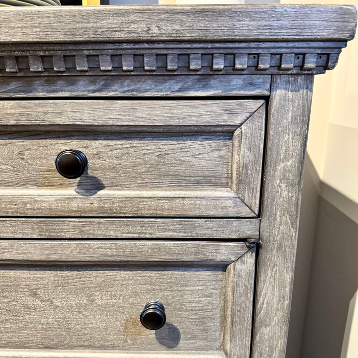 Orig. Price 2299 - Banks Buffet
