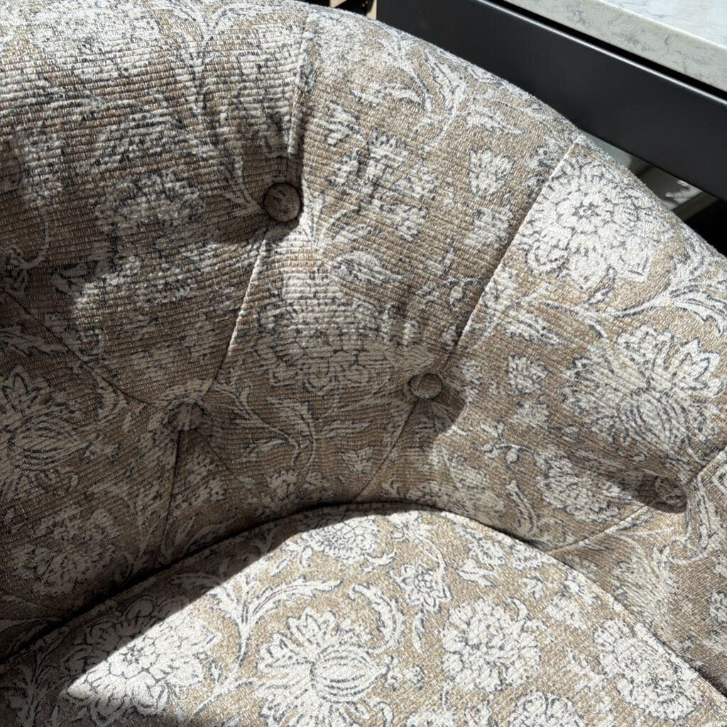 (BRAND NEW) Lottie Swivel Chair