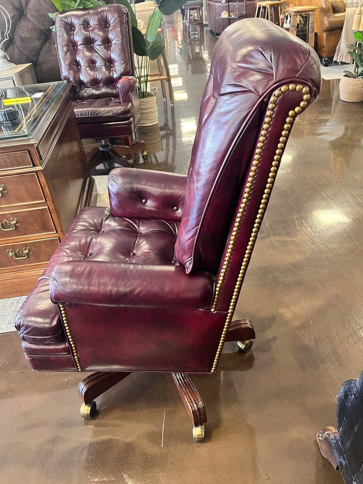 Button Tufted Executive Chair
