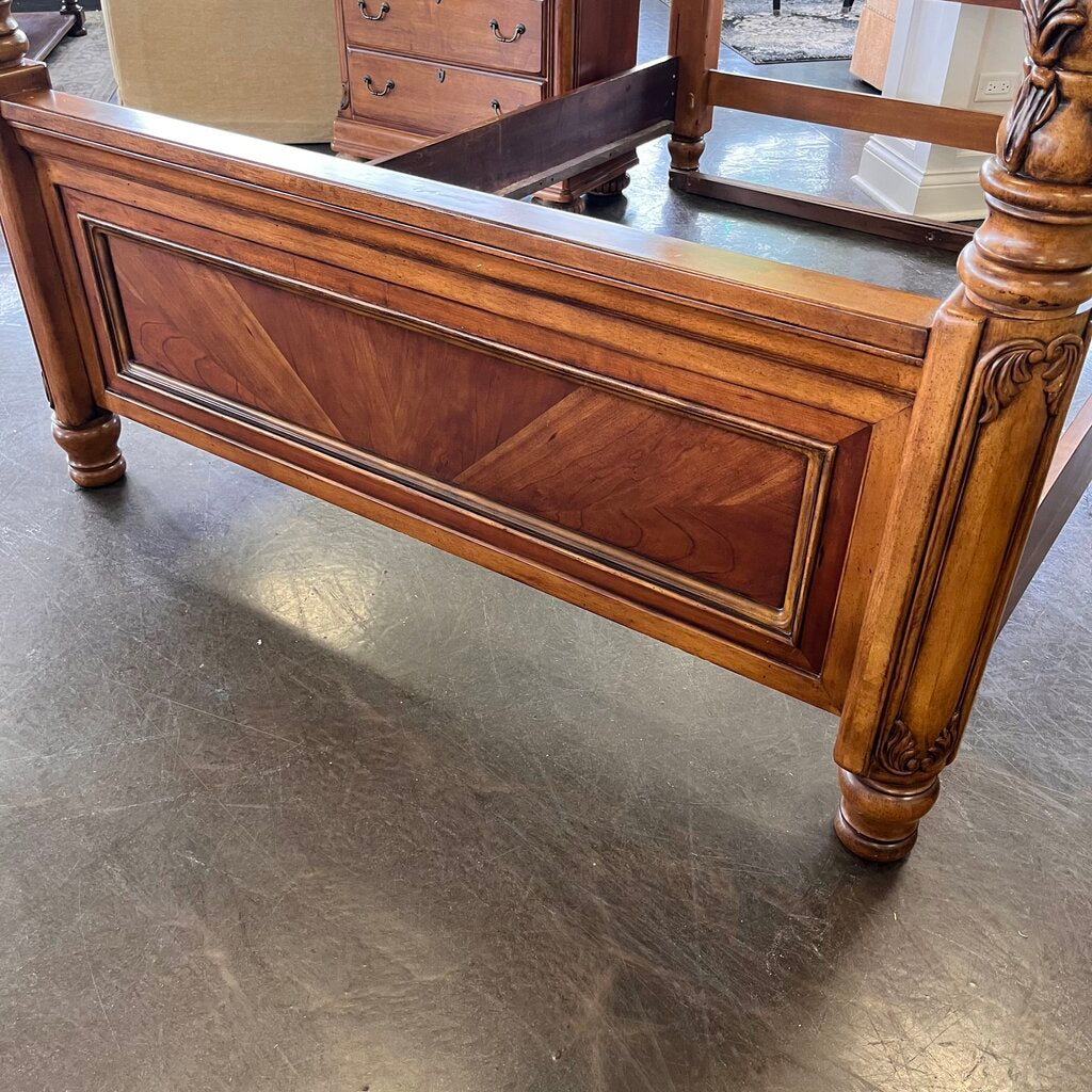 Orig Price $1475 - Queen Four Poster Bed