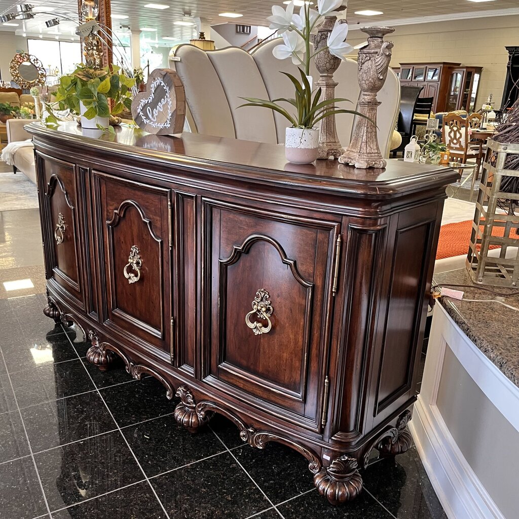 Dining Buffet