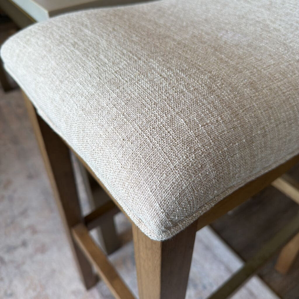 Harbor Saddle Stool