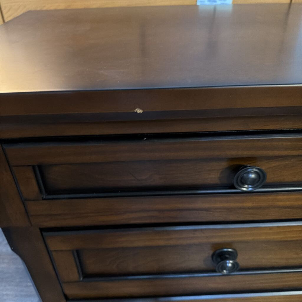 Estate 3-Drawer Nightstand