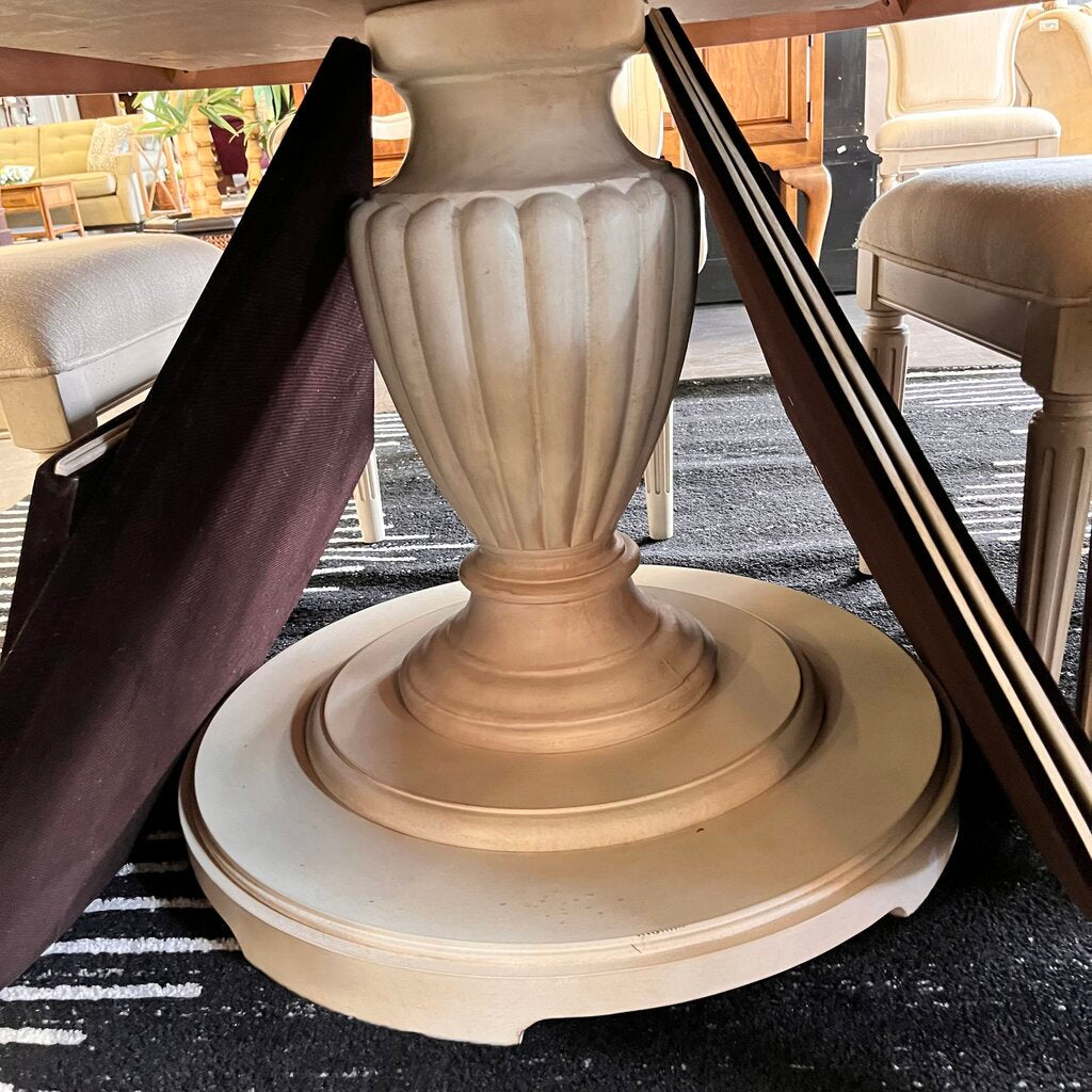 Dining Table w/ 7 Chairs & Pads & Leaf