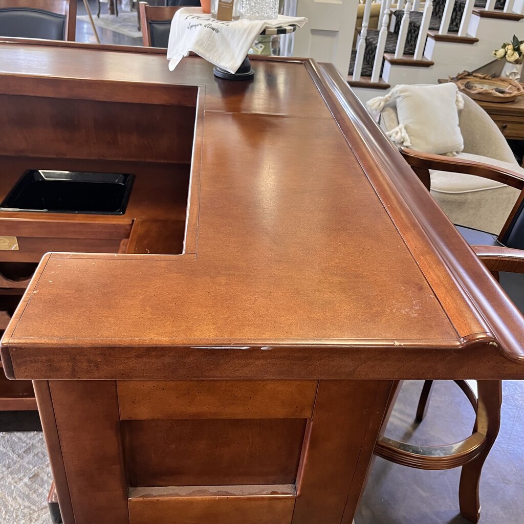 Orig Price $10000 - 3 Piece Bar w/ 4 Stools