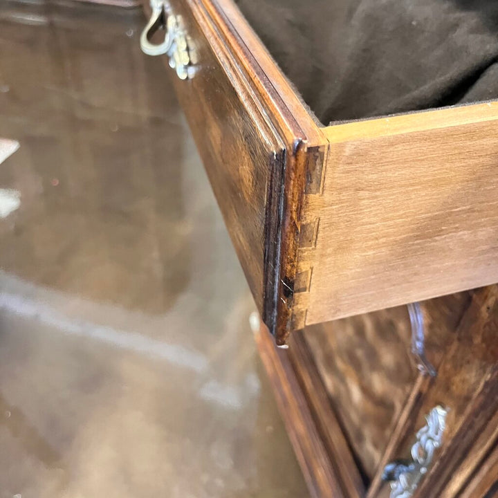 Buffet w/ Extender