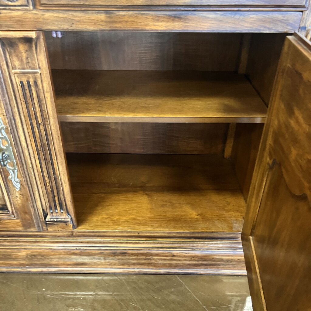 Buffet w/ Extender