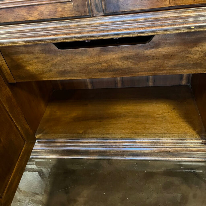 China Cabinet w/ Lights