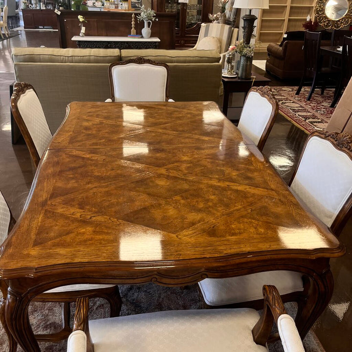 Dining Table w/ 6 Chairs & 2 Leaves