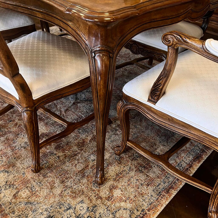 Dining Table w/ 6 Chairs & 2 Leaves