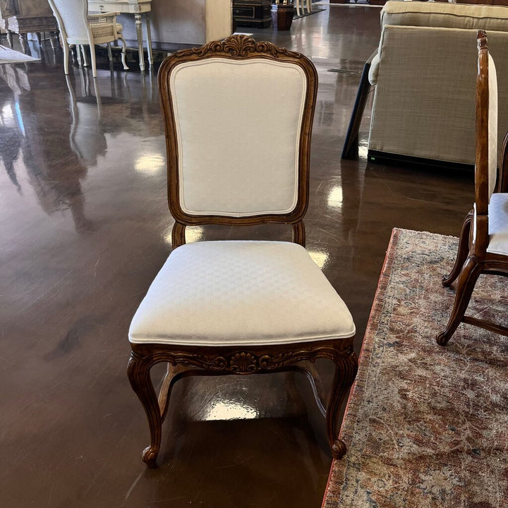 Dining Table w/ 6 Chairs & 2 Leaves