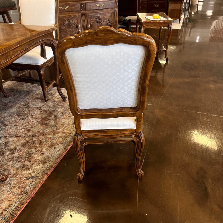 Dining Table w/ 6 Chairs & 2 Leaves