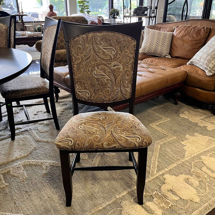 Round Dining Table W/ 8 Chairs