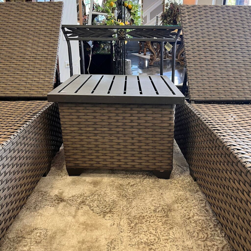 Orig Price $1079 - Outdoor Lounge Set
