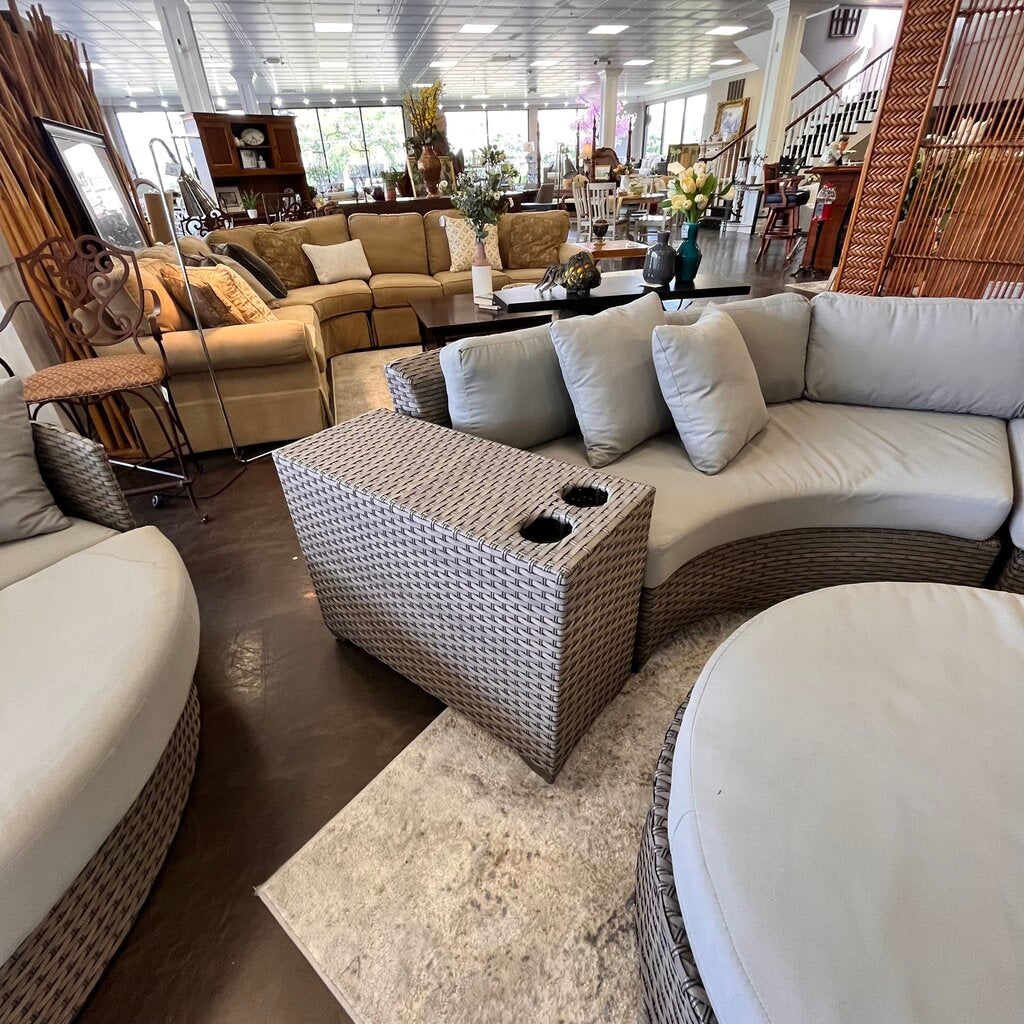 Orig Price $2899 - Outdoor Sectional w/ Ottoman & Side Tables