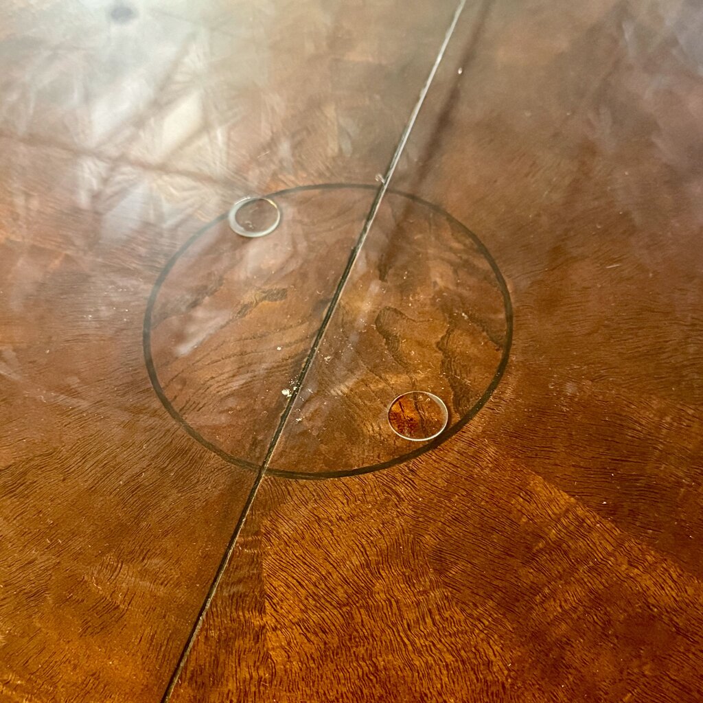 Round Pedestal Dining Table w/ Glass Top