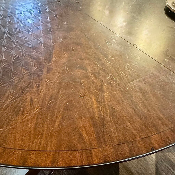 Round Pedestal Dining Table w/ Glass Top